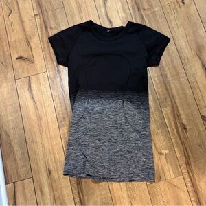 Lululemon Athletica Black and Gray Short Sleeve Tee